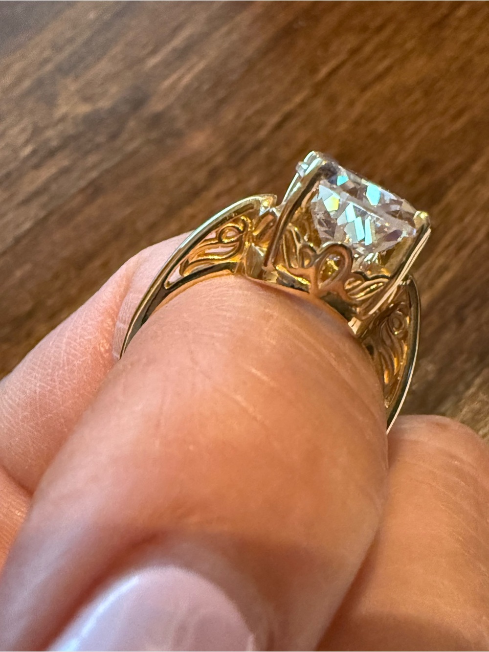14K Gold Pear Cut Solitaire Ring with Clear Stone - Picture 2 of 9